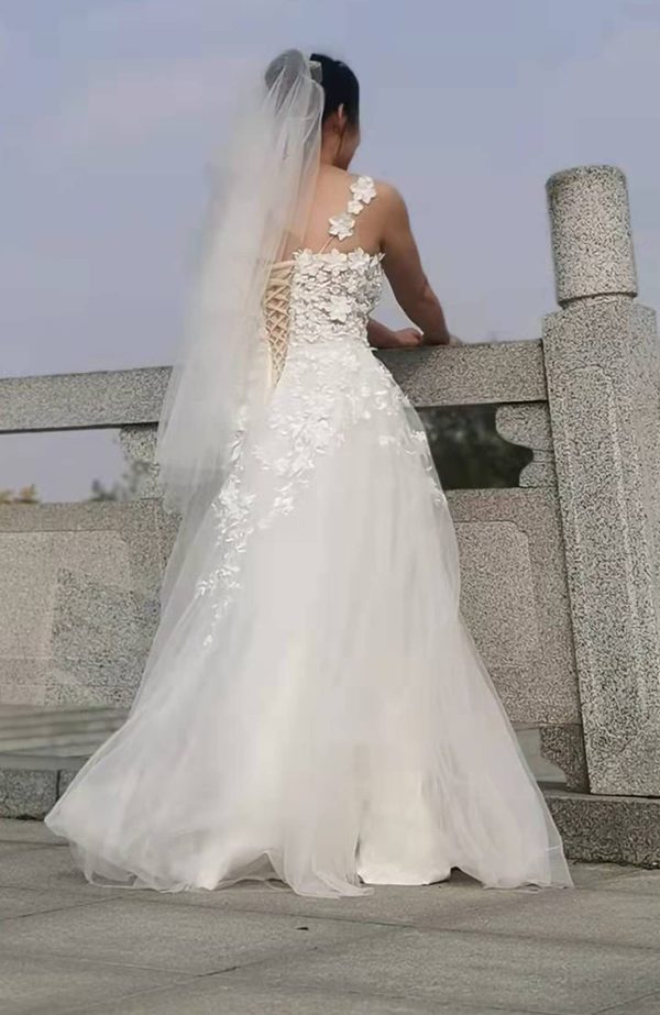 71YYca0XCML.jpg Lace Train Wedding Dress for Bride Aline Applique Bride Dress Long Tulle Off Shoulder Strapless